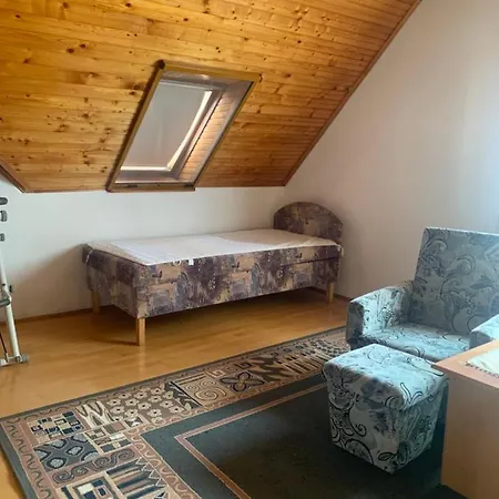 Szigligeti Marika Apartman *