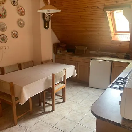 아파트 Szigligeti Marika Apartman *