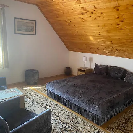 아파트 Szigligeti Marika Apartman 시글리게트